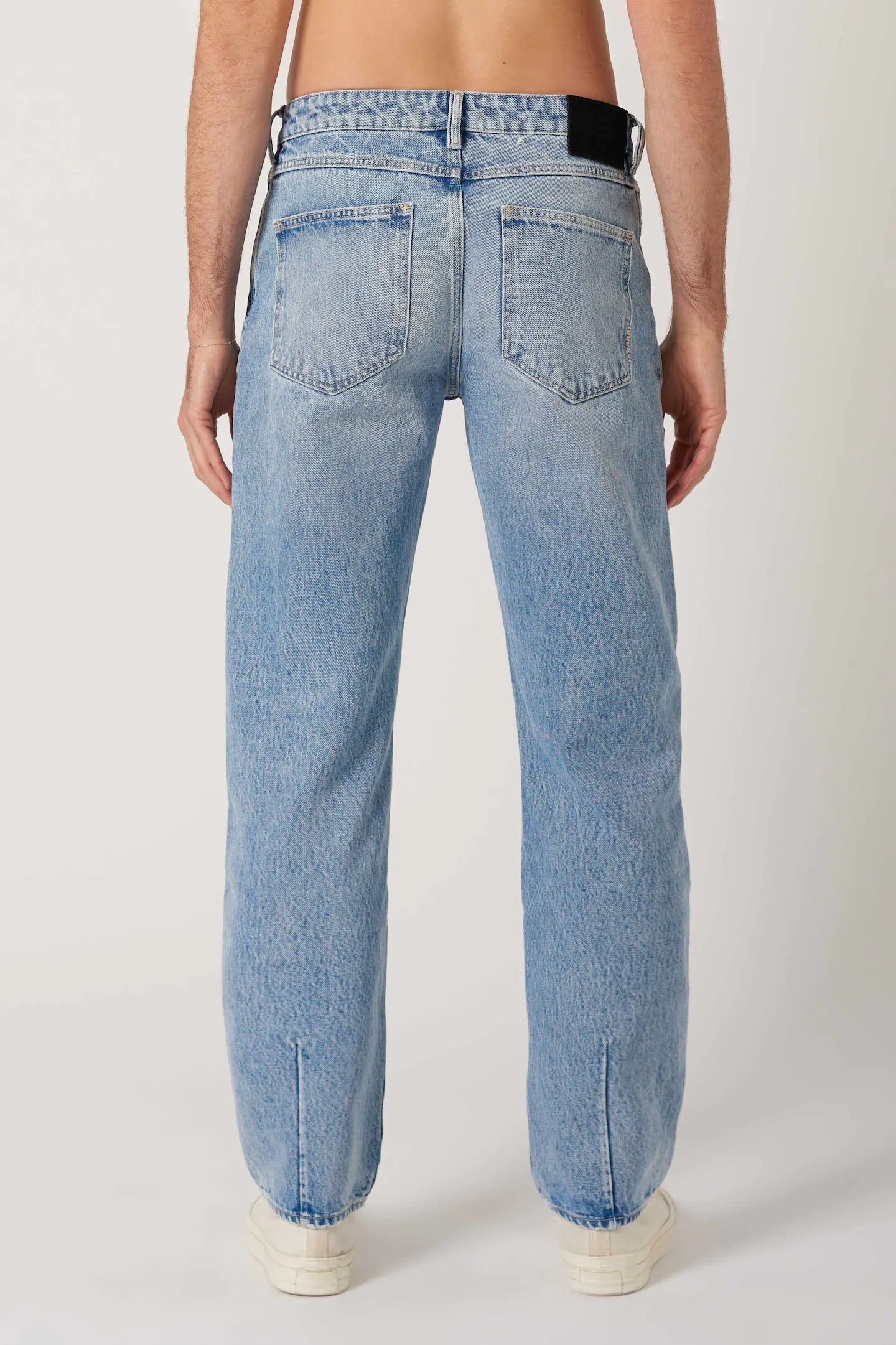 Neuw Liam Loose Concrete Jean L32