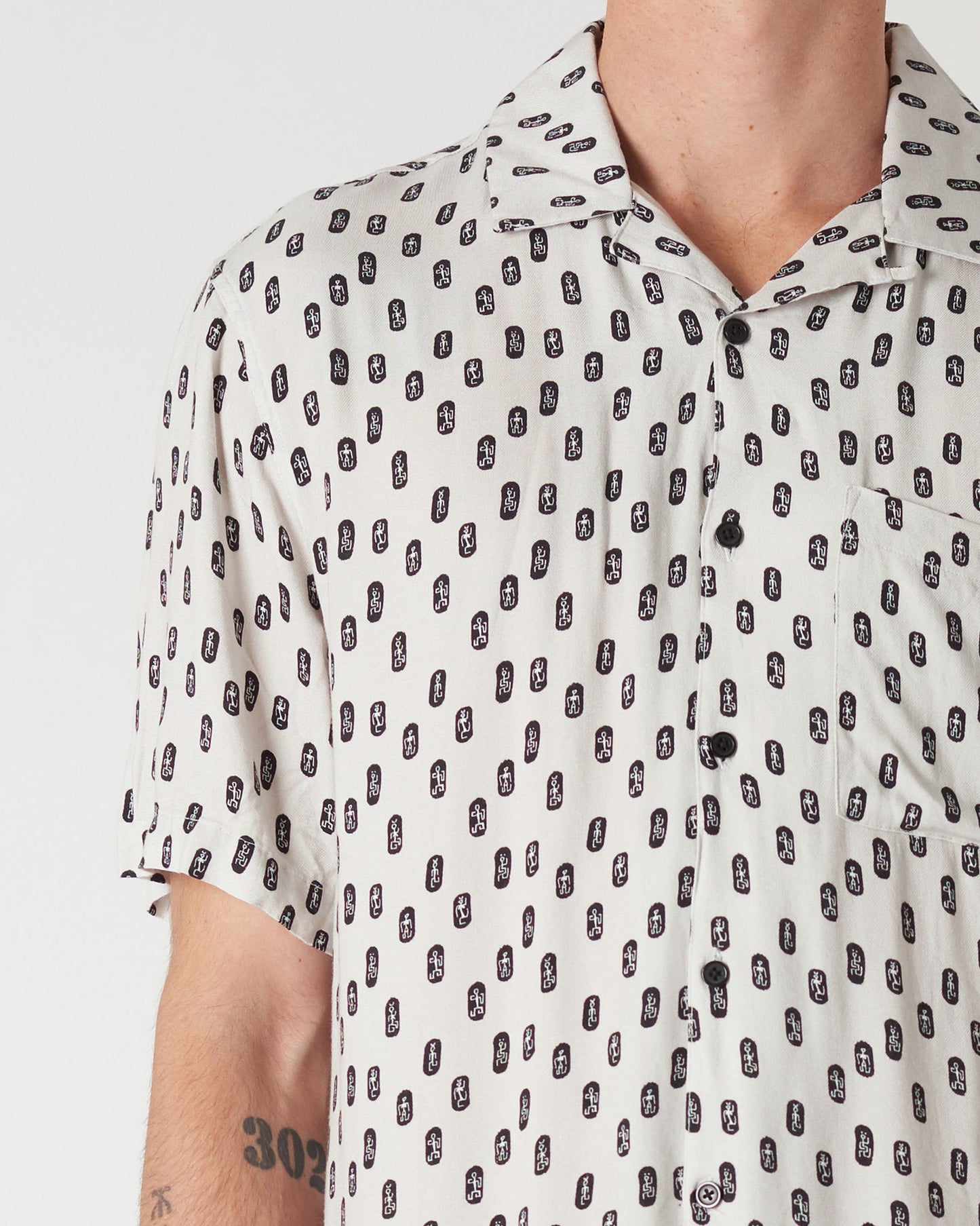 Neuw Leadbeater Shirt Light Sand