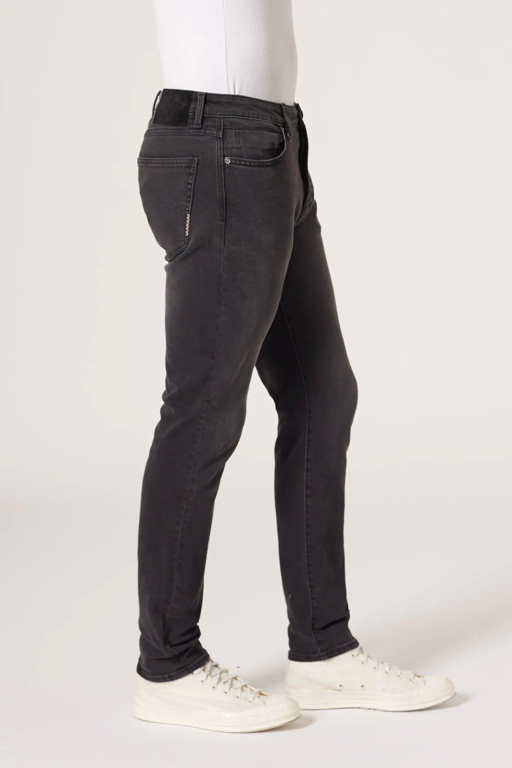 Neuw Ray Tapered Box Car Jean 32L Car