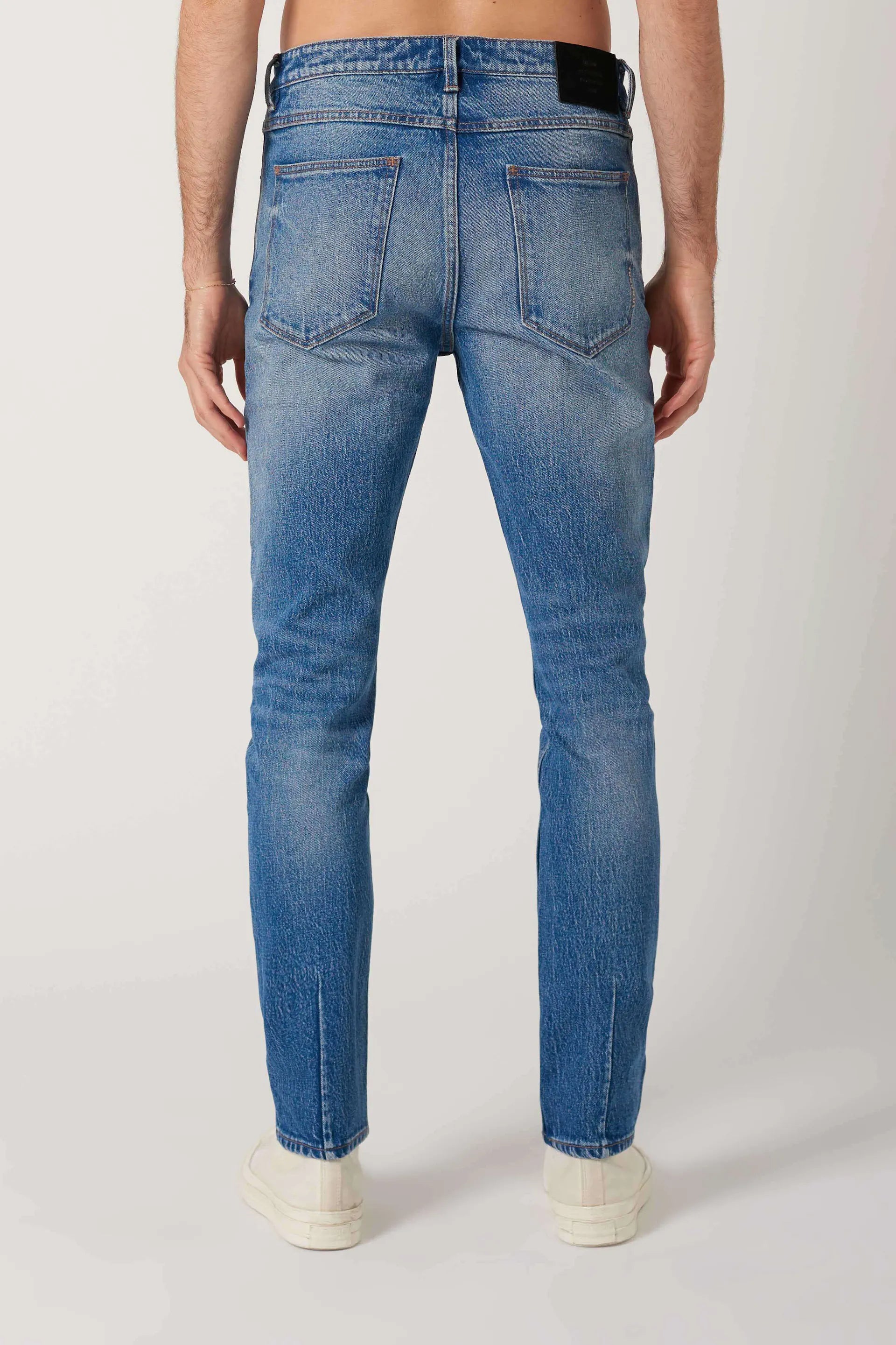 Neuw Ray Tapered Model Jean 32L Vint. Blue