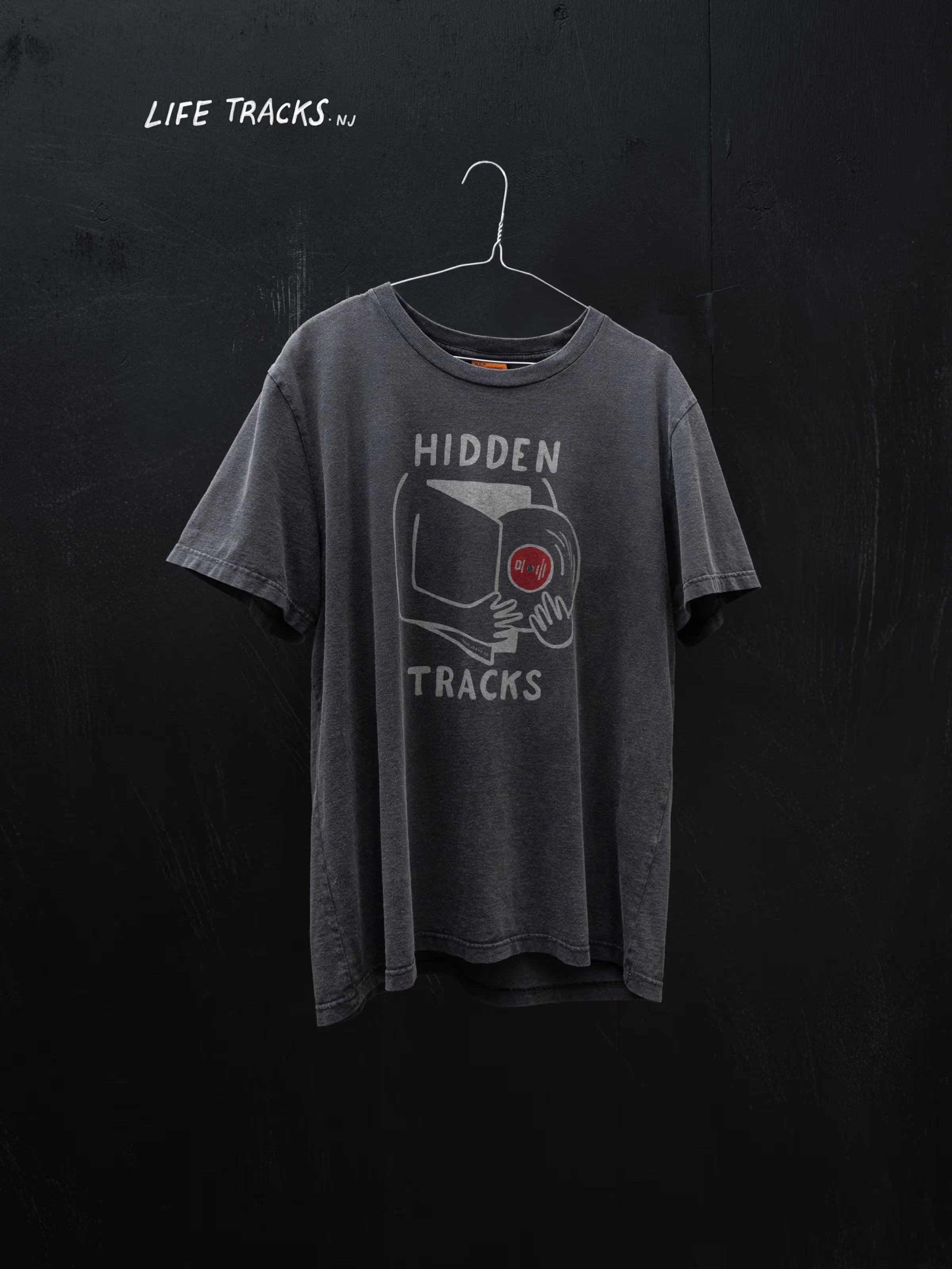 Nudie Jeans Roy Hidden Track Tee Antracite