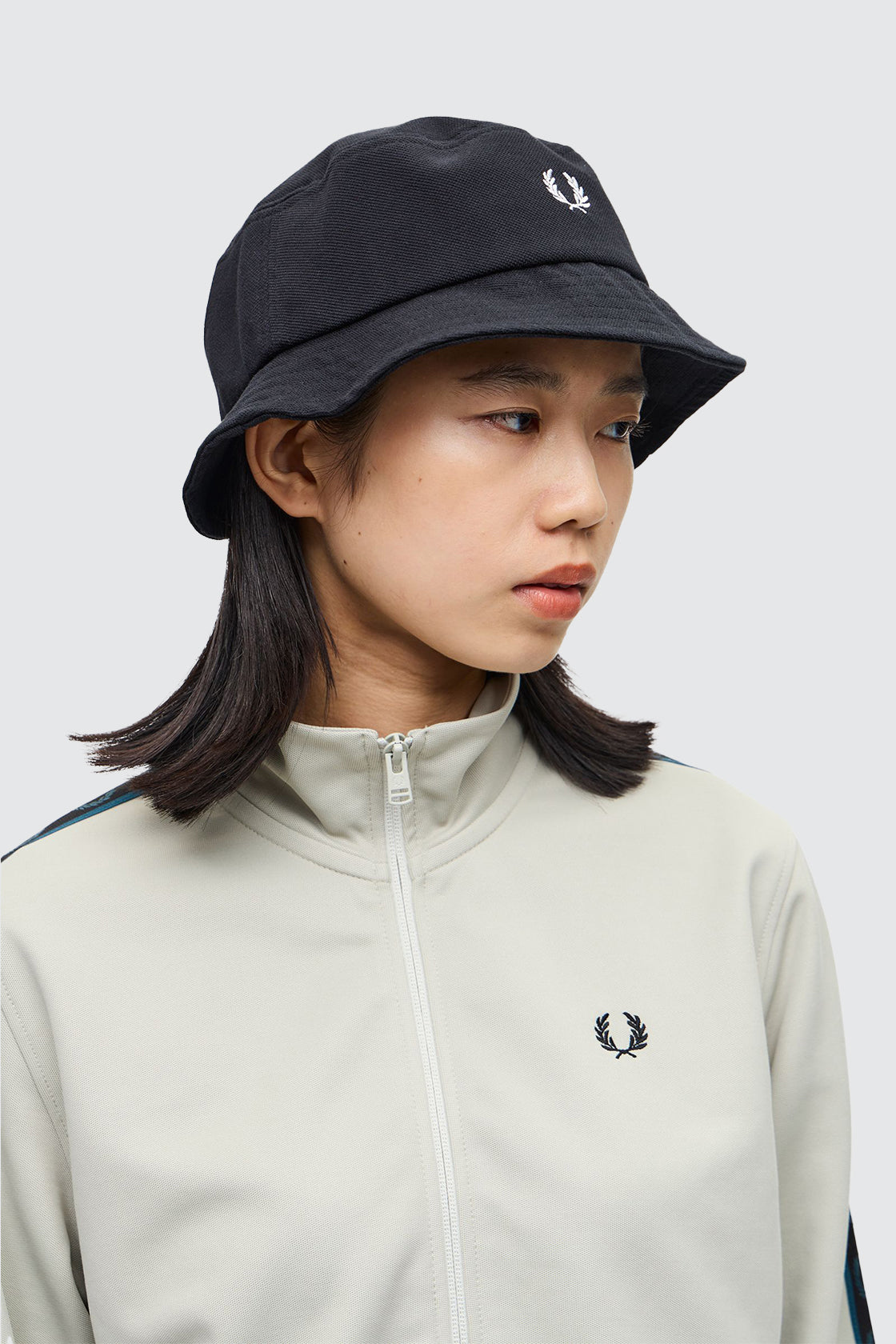 Fred Perry Pique Bucket Hat Black & Snow White Black