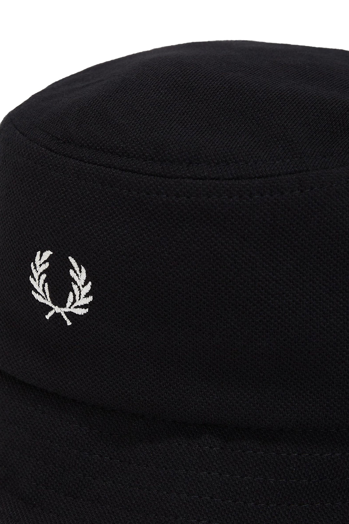 Fred Perry Pique Bucket Hat Black & Snow White Black