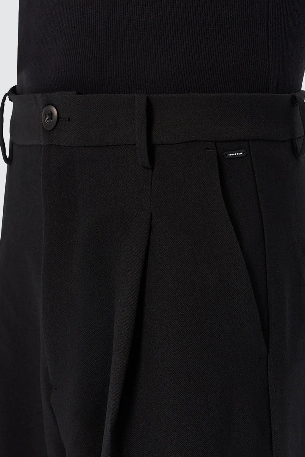 Industrie The Light Weight Classic Fit Lusso Pant Black