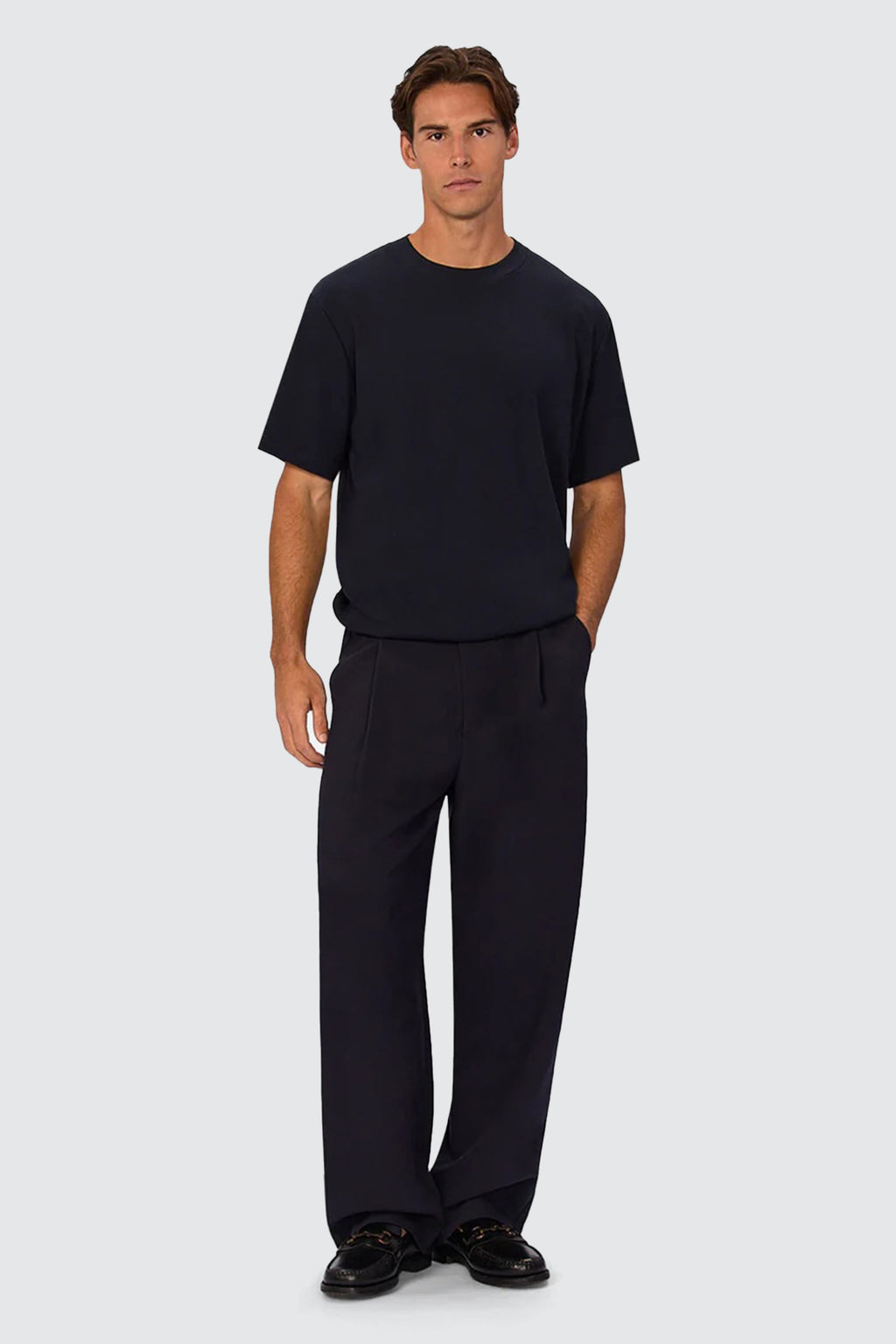 Industrie The Light Weight Classic Fit Lusso Pant Navy
