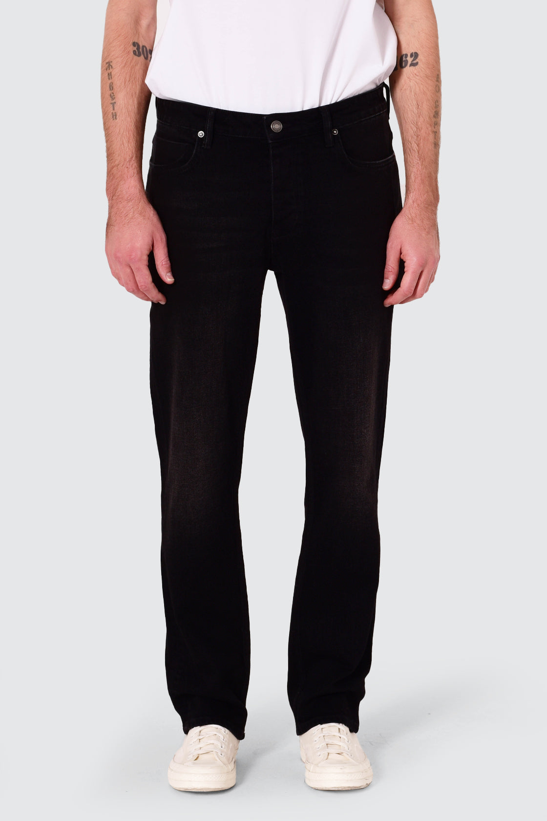 Neuw Ray Straight Riviera Jean 32L Faded Black